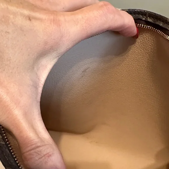 Louis Vuitton Monogram Toiletry Bag in Brown - Picture 10 of 16